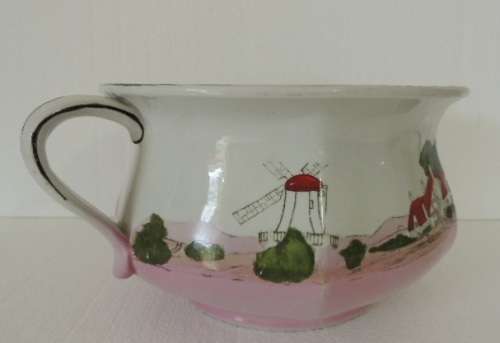 CHAMBER POT -  HOLKIRK WARE H & K TUNSTALL