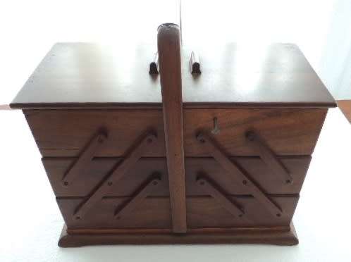 TEAK ORGANISER, last listing