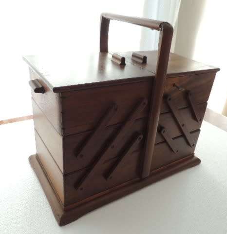 TEAK ORGANISER, last listing