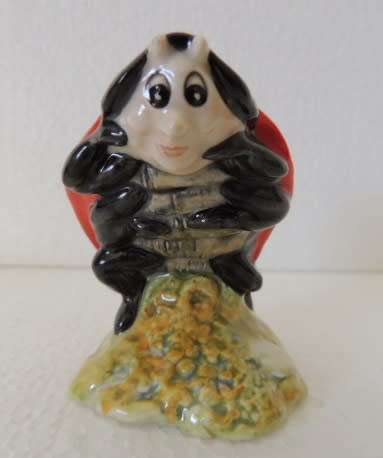 ROYAL ALBERT BEATRIX POTTER - MOTHER LADYBIRD