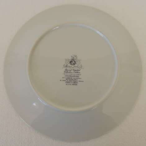 DELFT SPECIAL LIMITED COLLECTORS EDITION PLATE - THE MAID SERVANT