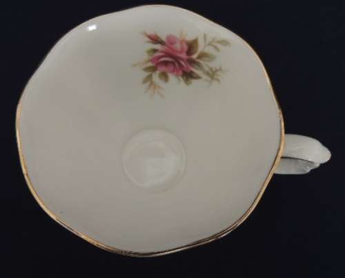 ROYAL ALBERT CUP ONLY - ROMANCE