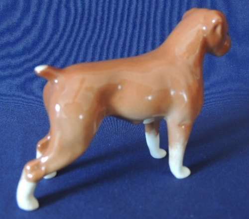 BESWICK BOXER - reserved for DebTuc