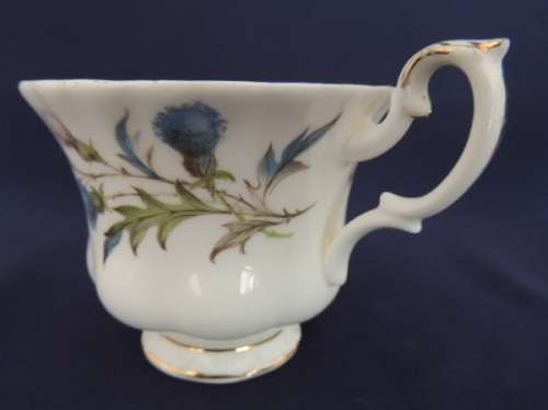 ROYAL ALBERT BRIGADOON TEASET 22 PIECES