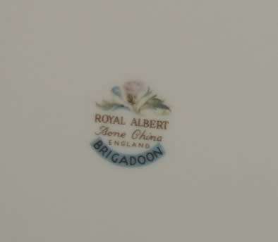ROYAL ALBERT BRIGADOON TEASET 22 PIECES