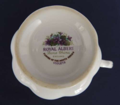 Royal Albert Flower Of The Month Duo - `FEBRUARY` VIOLETS