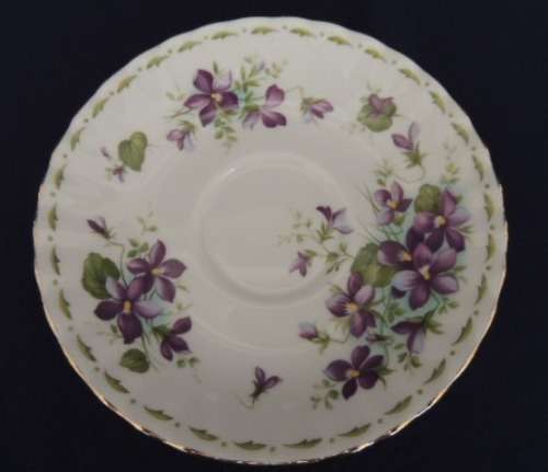 Royal Albert Flower Of The Month Duo - `FEBRUARY` VIOLETS