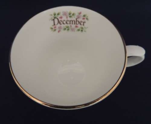 Crown Trent Flower Of The Month Trio - DECEMBER