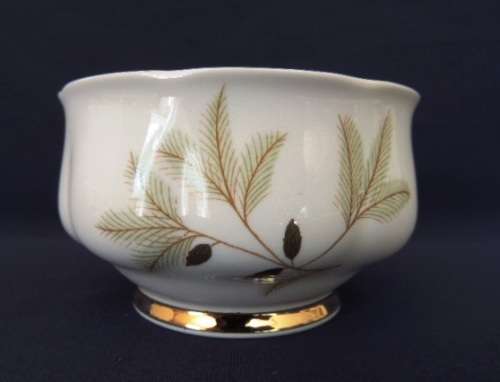 Royal Albert Sugar Bowl - BRAEMAR