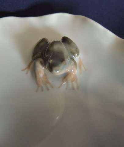 Royal Copenhagen Trinket Dish - Frog On Lily Pad # 2477