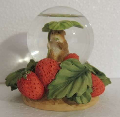 Beatrix Potter Mini Waterball by BFA - Timmy Willie and Strawberry