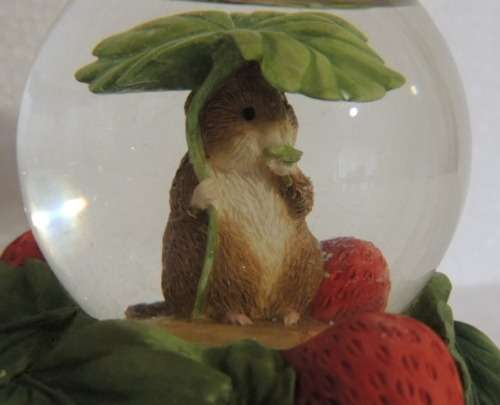 Beatrix Potter Mini Waterball by BFA - Timmy Willie and Strawberry