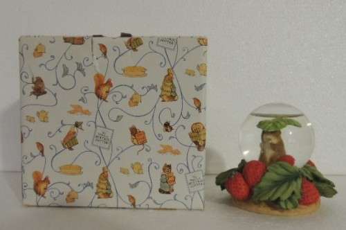 Beatrix Potter Mini Waterball by BFA - Timmy Willie and Strawberry