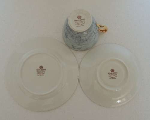 Royal Albert Gossamer Trio - Light Blue