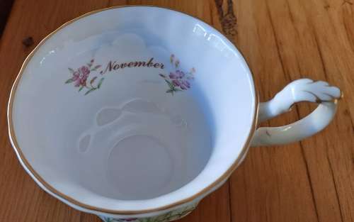 Royal Albert Wild Flower Of The Month Duo - November