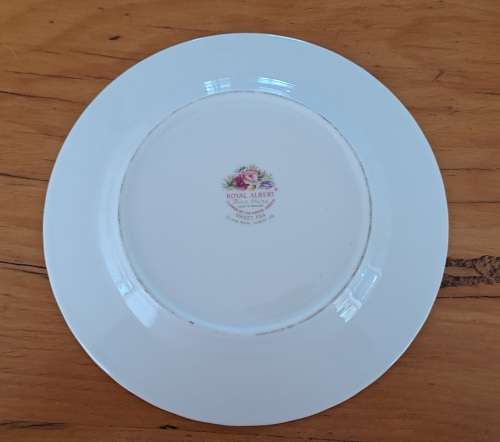 Royal Albert Flower of the Month Side Plate - April