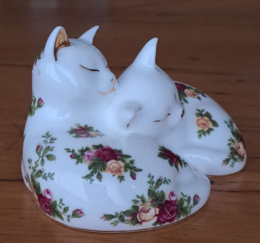 Royal Albert `Old County Roses` Kittens