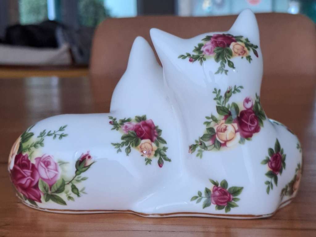 Royal Albert `Old County Roses` Kittens