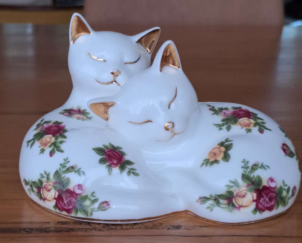 Royal Albert `Old County Roses` Kittens