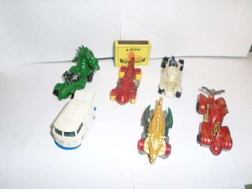 6 HOT WHEELS FOR ONE BID