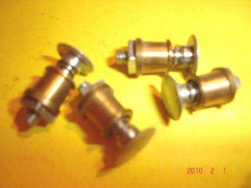 MECCANO 4 X # 120A  SPRING BUFFERS MANUFACTURED BY MECCANO LTD IN EXCELLENT CONDITION.