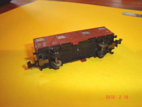 MINITRIX TRIX N GAUGE 3239 COVERED GOODS WAGON VENTALATED SIDES IN EXCELLENT CONDITION