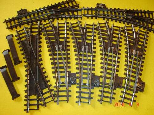 TRIANG HO GAUGE VARIOUS POINTS ETC. IN EXCELLENT CONDITION.