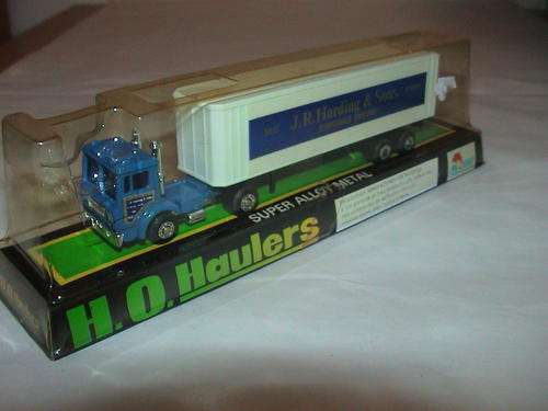 SHINSEI H.O. HAULERS TRUCK AND CARGO TRAILER IN EXCELLENT CONDITION