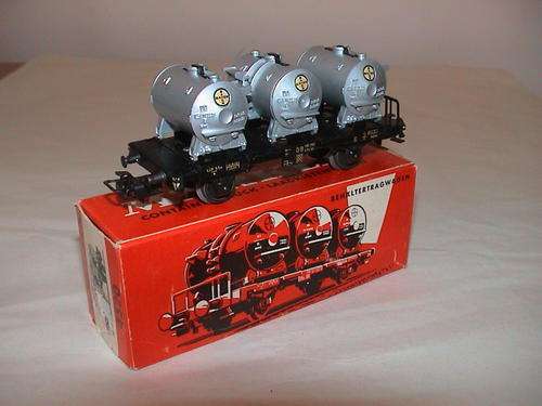 MARKLIN HO GAUGE 4520 CONTAINER WAGON  IN EXCELLENT BOXED CONDITION