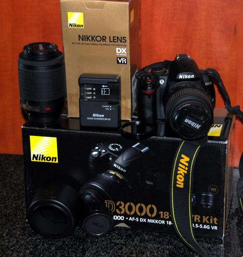 Nikon D3000 18-55mm VR Lens & 55-200mm ED Lens Bundle - 10.2 Megapixel