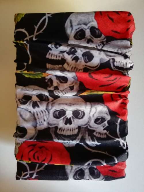 FUNKY ADULT FACE BUFF x 1 SKULLS & ROSES Seamless