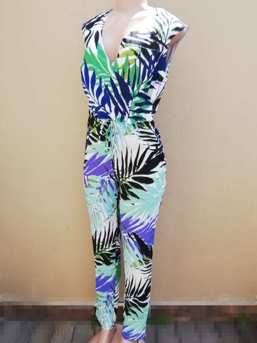 TROPICAL PRINT JUMPSUIT - AVIRATE (MEDIUM)