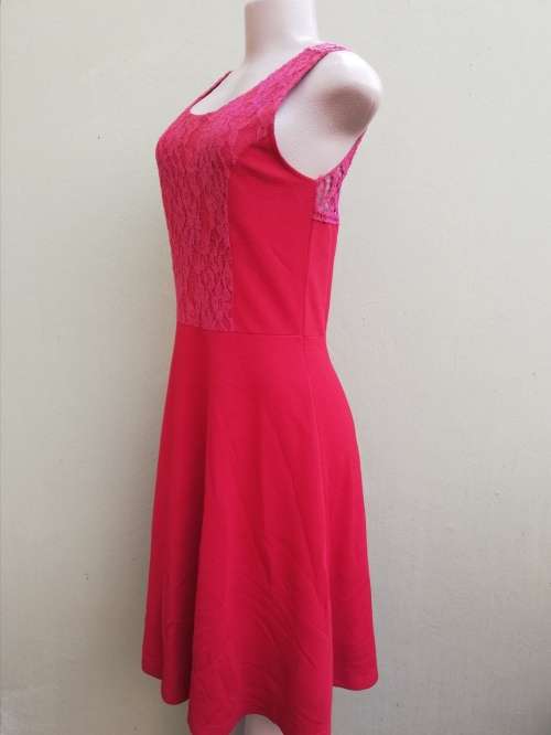 RED FIT AND FLARE DRESS - LARGE