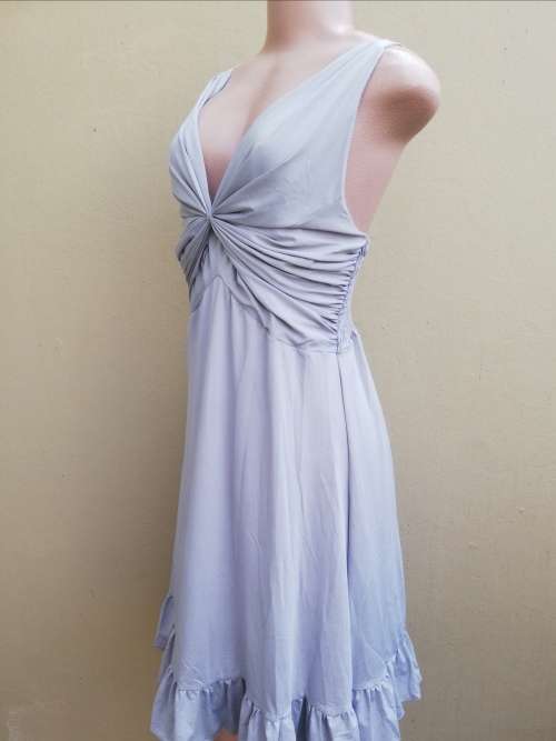 LIGHT GREY / SILVER DRESS - LARGE