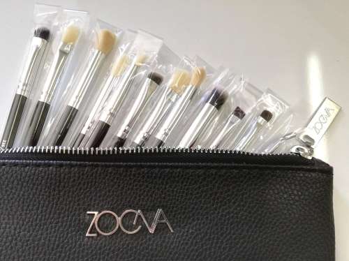 ZOEVA 13pc MAKEUP BRUSH SET IN BAG - BLACK