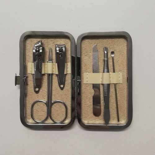 UNICORN MANICURE SET - 6 PIECE MAGICAL