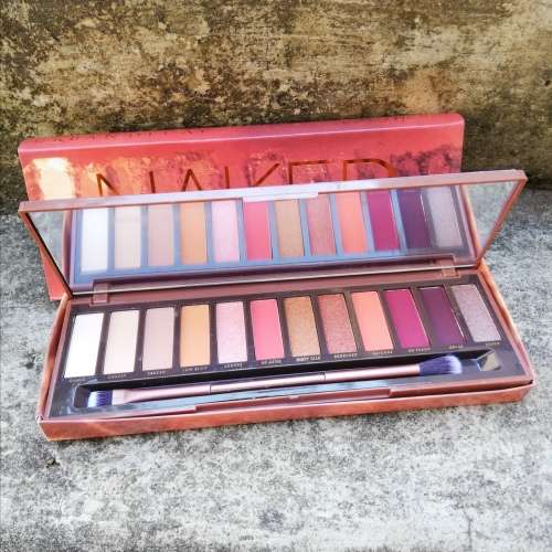 URBAN DECAY NAKED HEAT - 12 COLOR EYESHADOW PALETTE