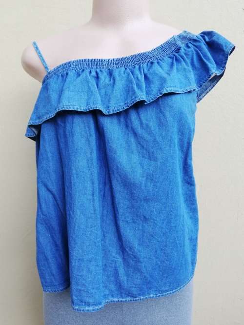 DENIM TOP (10  MEDIUM)