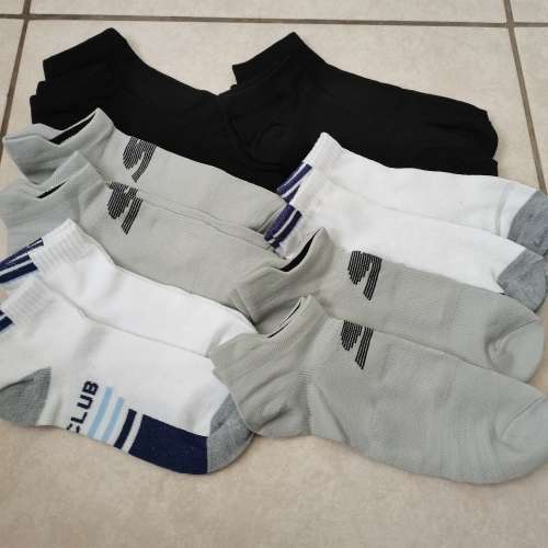 12 PAIRS OF MENS ANKLE SOCKS  *NEW*