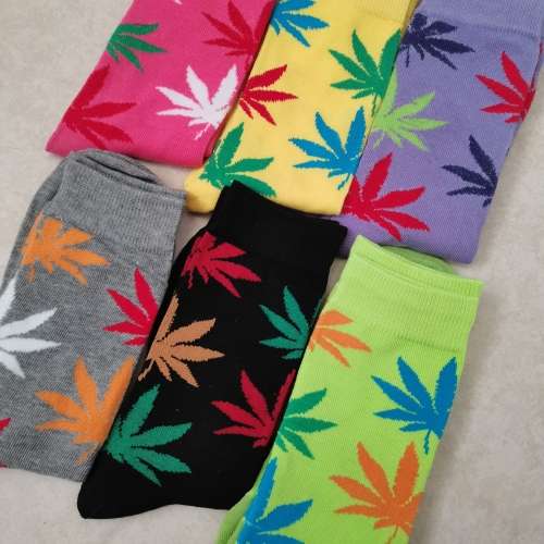 6 Pairs of Unisex Weed Leaf Socks