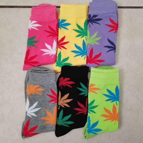 6 Pairs of Unisex Weed Leaf Socks
