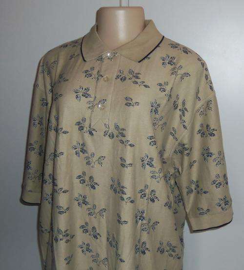 Excellent Quality Beige and Navy Floral Golf Shirt - Size Large/XL ** New **