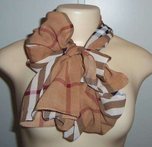 Soft & Trendy Caramel and Cream Scarf ** BRAND NEW **