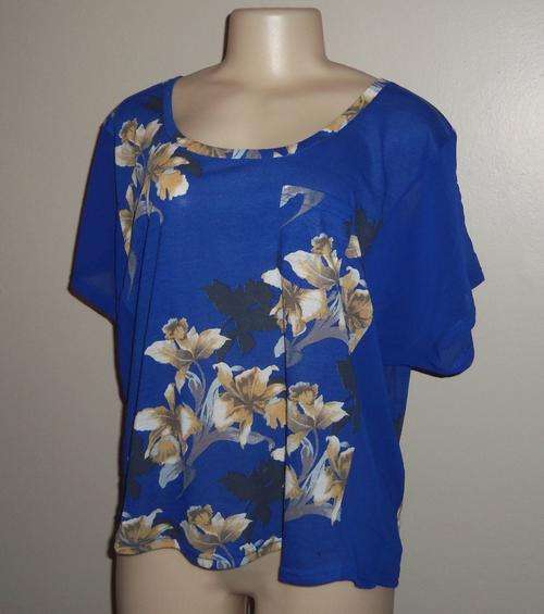 Gorgeous Blue Floral Top by WOOLWORTHS - Size MEDIUM ** BRAND NEW **