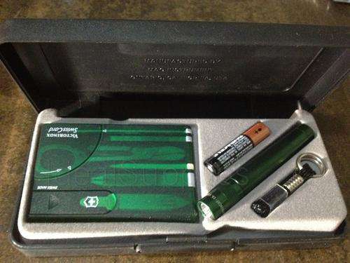 Maglite Solitaire Torch/Flashlight with SwissCard