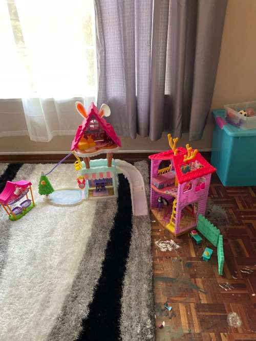 Enchantimals playsets including dolls and accessories as shown