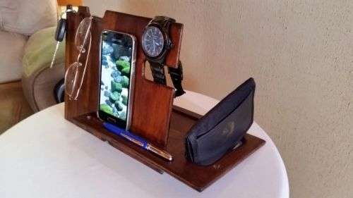 Wooden Docking Station for Cell Phone or Tablet