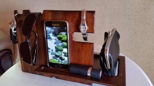 Wooden Docking Station for Cell Phone or Tablet