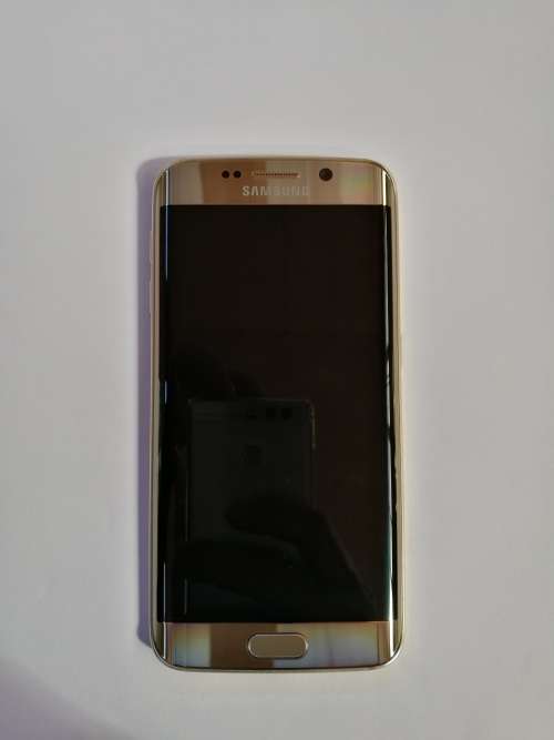 Samsung Galaxy S6 Edge 64GB - local - Good condition