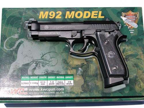KWC M92 TAURUS BLOWBACK C02 BB PISTOL. FREE GIFTS 5X CO2 CYLINDERS + 1500 STEEL BB'S.